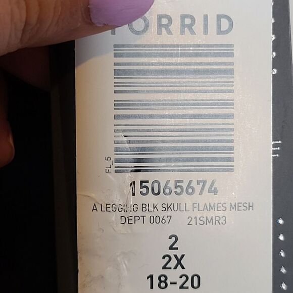 2X 18W 20W Torrid Wicking Active Legging  Black Flames Skull Punk Mesh Panel - Picture 10 of 11